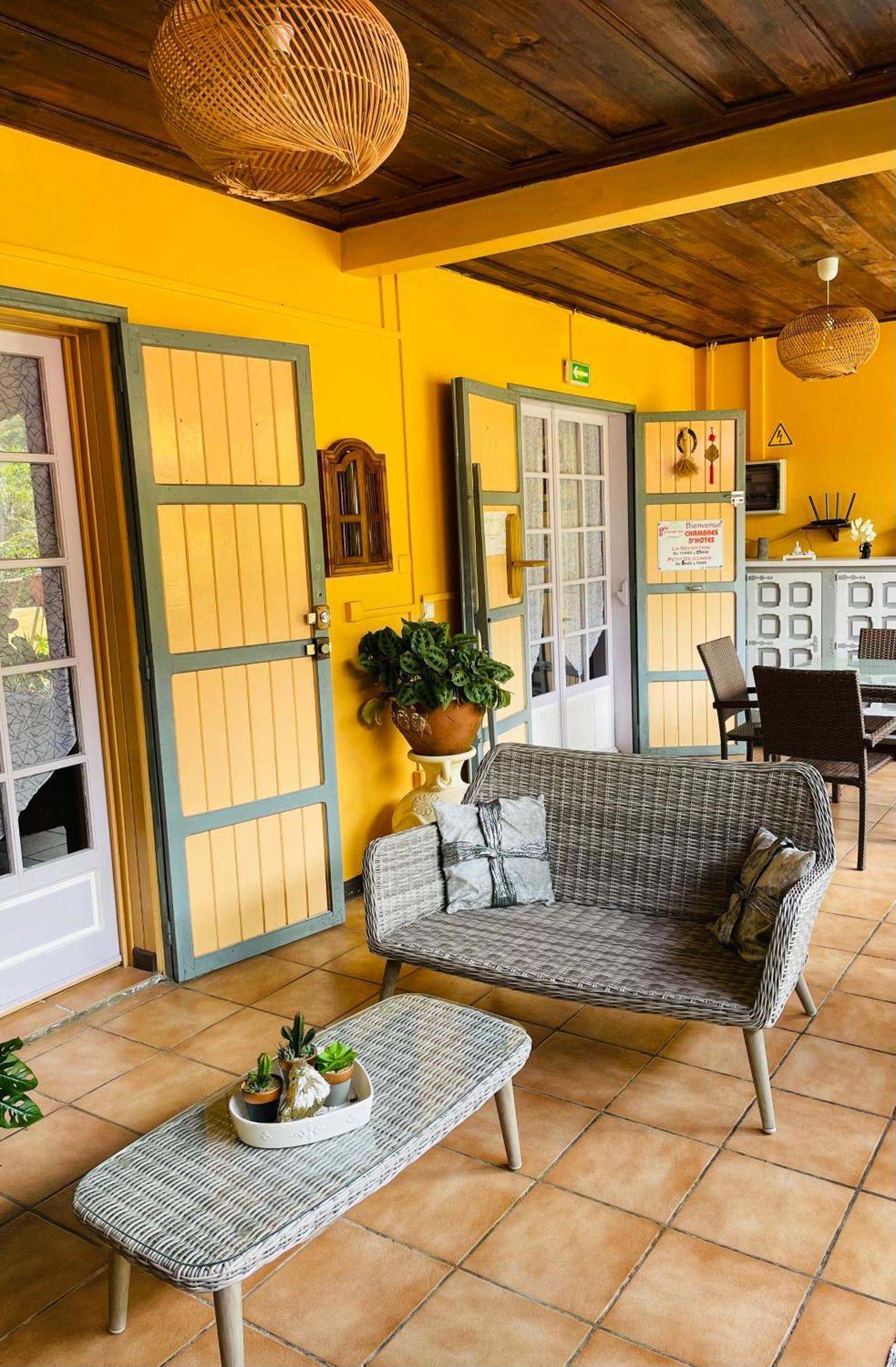 Chambres D'Hotes L'Orchidee Rose Salazie Exterior foto